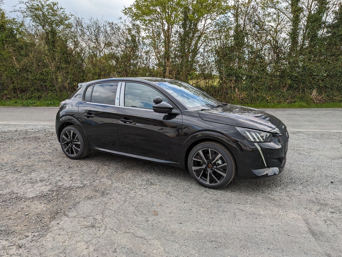 Transformation auto-école sur Peugeot 208 GT 🤩
✅ Boîtier moniteur MONIDIS
✅ Double pédalier à tringlerie
✅ Rétroviseurs additionnels

#mobilité #conduite #autoecole #paysdelaloire #driving #drivingschools #madeinfrance #peugeot #peugeot208 #peugeot208gt