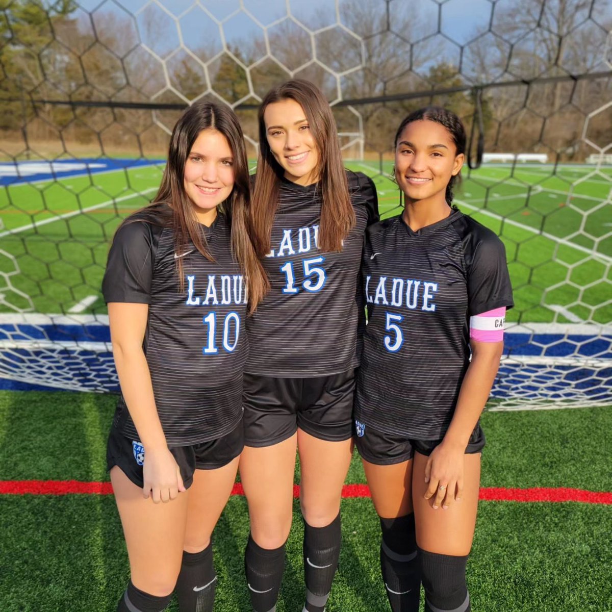 LadueSoccer's tweet photo. Game day! Come cheer on the squad and especially our AMAZING seniors on senior night vs Fox! JV 530 kickoff and varsity 7pm kickoff under the lights at Ladue High School! Senior pregame ceremony between the JV and Varsity games! #BuiltToClimb ๐๐ https://t.co/iZ5yisgzNG