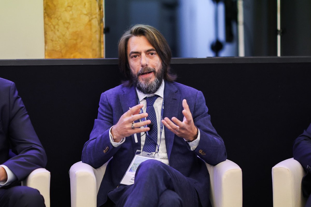 #CommunitySmartBuilding Paolo Ferrari AD <a href="/ComoliFerrari/">Comoli Ferrari</a> Siamo trasversali: questo ci permette di cogliere le best practice di un settore e riproporle in un altro.