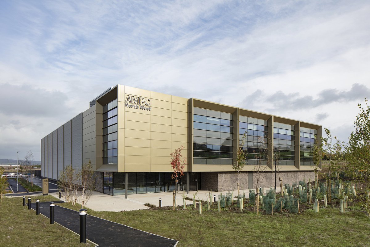 CartPickArch's tweet photo. The University of Sheffield Advanced Manufacturing Research Centre NW has won a 2023 British Council for Offices Northern Award in the 'Projects over 1,500 sqm' category! The 48,000 sqft gateway development combines modern offices with a flexible high-tech workshop facility >>> https://t.co/OI843ij8hD