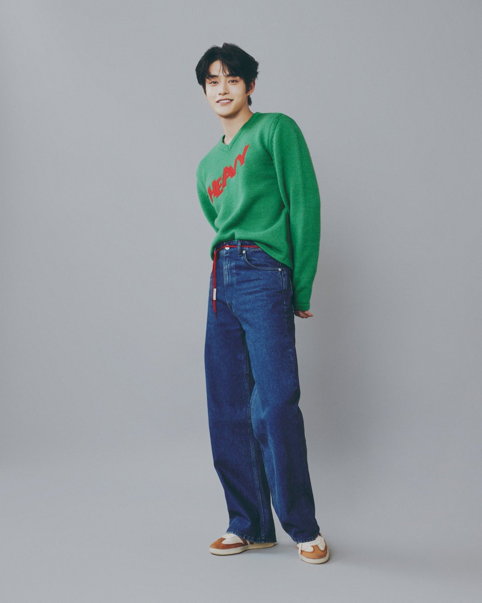 nolyu__7's tweet photo. ジウンの服のHEAVYが1番おもろいWWWWWWWWWWWWWWWWWWWWWWWWWWWWWWWW https://t.co/xky5rJQsVq