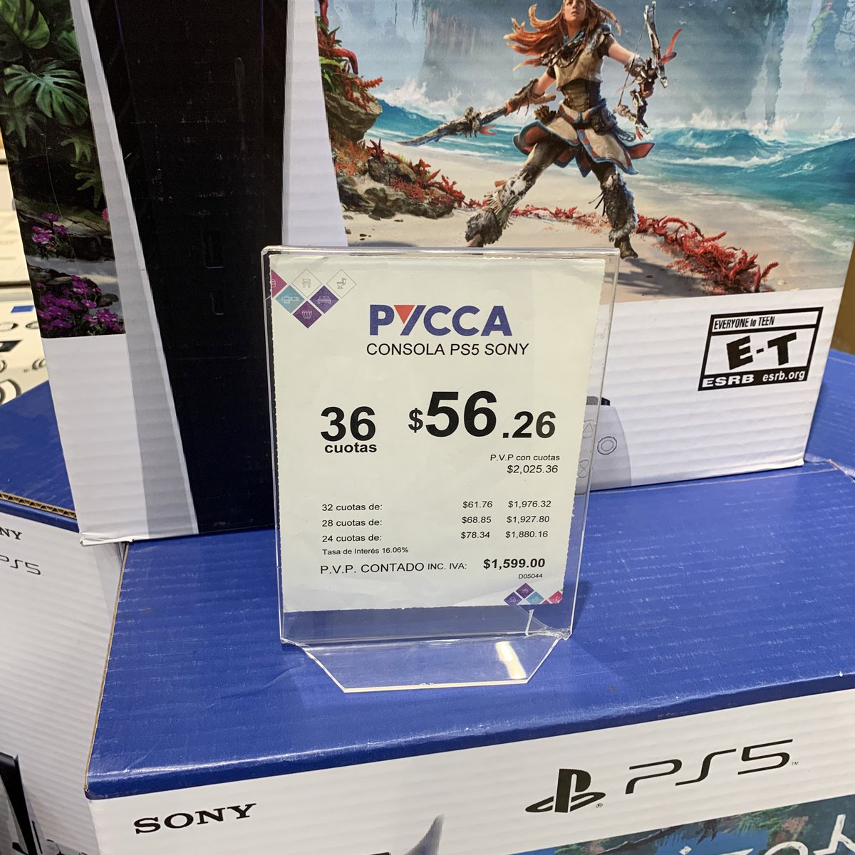 Les juro que esto si me parece un robo a mano armada!!! De $400 a $1599 PRECIO EN ECUADOR!! Que locuraaaa!!! Y $1800 si lo pagas a 36 cuotaaaas!! Que hp se aprovechan de las personas que no tienen para endeudarlos toda la vida y terminar pagando 3-4 veces lo que vale algo!!