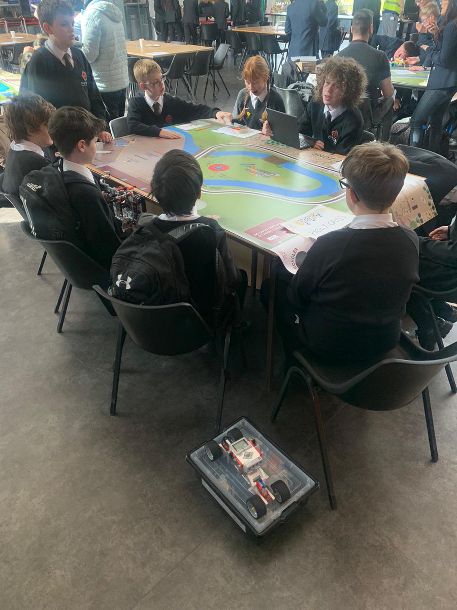 sciholycross's tweet image. Well done to the Robotics Club winning the speed challenge at @PrestonCollege What an amazing day they’ve had! #tomorrowsengineers #Roboticschallenge #Stemfirst @STEMFirst