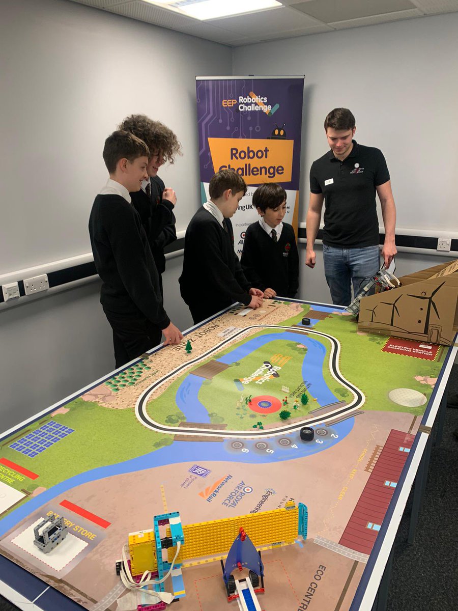 sciholycross's tweet image. Well done to the Robotics Club winning the speed challenge at @PrestonCollege What an amazing day they’ve had! #tomorrowsengineers #Roboticschallenge #Stemfirst @STEMFirst
