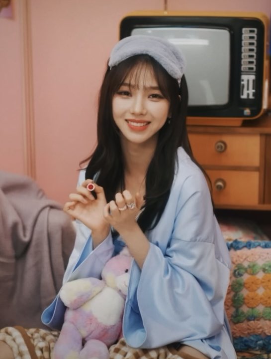 SEULK1M's tweet photo. Still a baby 🥺💙 https://t.co/huGoEI7nki