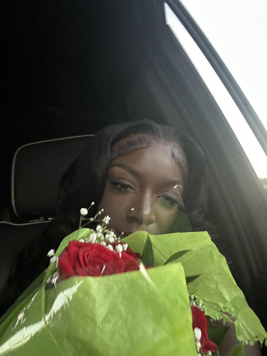 darkskinmia5's tweet photo. Heyyyy guysss , I’m new to twitter https://t.co/0hexL410dg