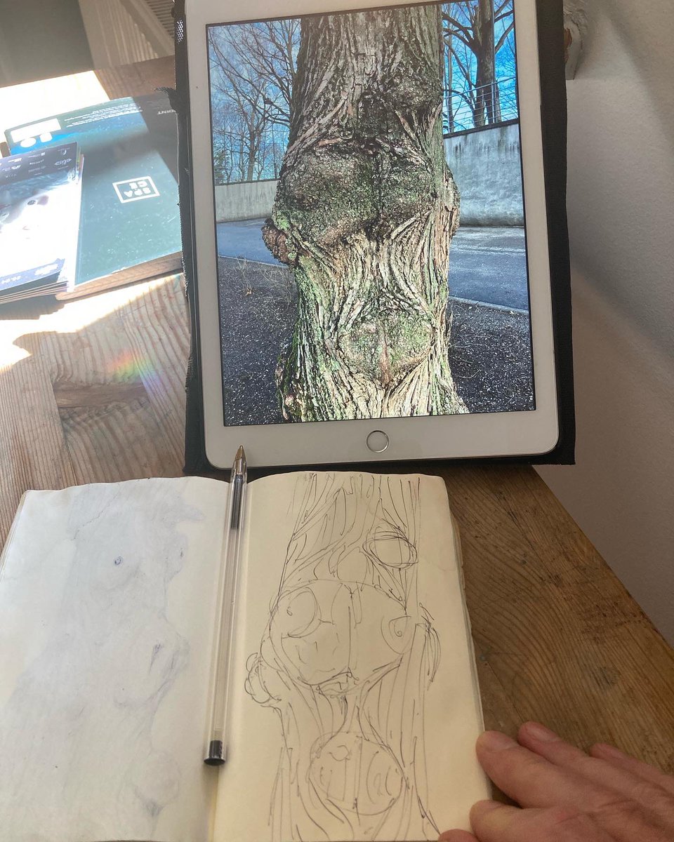 Weaverwerx's tweet photo. Another “tumor tree” #drawing
I am obsessed with these trees…
#art #weirdtree #ballpointpenart https://t.co/mXE9WUvz44