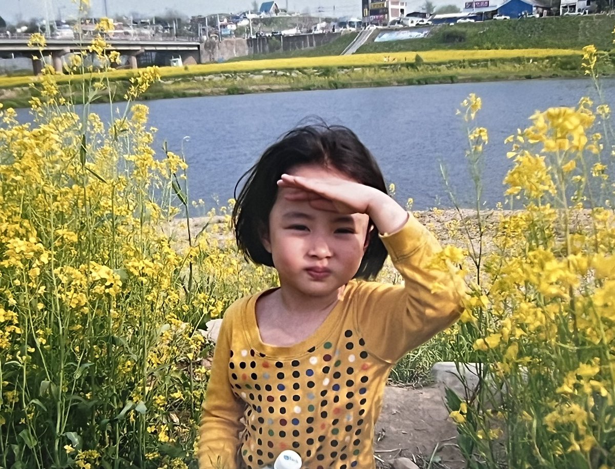 🐯💬
오늘은 어린이날~😆

#STAYC #스테이씨 #Yoon #윤