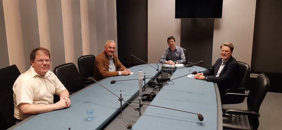 MZEZ_RS's tweet image. DS @Samuel_Zbogar je v #StudioOb17 na @radioPrvi o kandidaturi Slovenije 🇸🇮 za nestalno članstvo v Varnostnem svetu Združenih narodov poudaril, da je pot enako pomembna kot cilj. Na pot se podajamo z iskreno željo iskanja miru &amp;amp; varnosti v svetu.

#BuildingTrust #SecuringFuture.