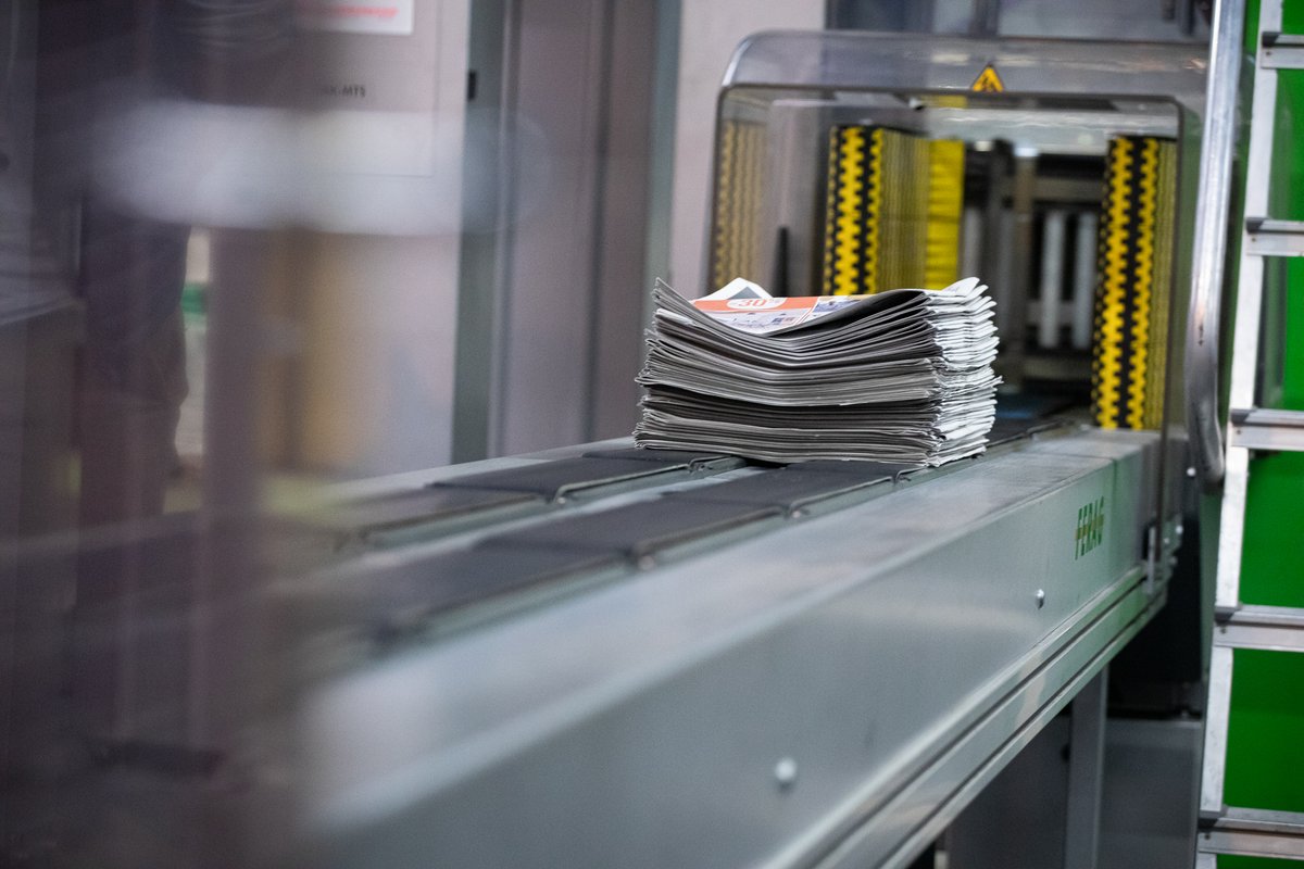 instchoiseul's tweet image. Un grand merci à @lavoixdunord, partenaire média du #ChoiseulHautsdeFrance, qui a ouvert hier soir aux lauréats les portes de son impressionnante imprimerie. 🗞

⏳ L'édition 2023 du classement paraîtra le 15 mai dans les pages de La Voix du Nord et du @CourrierPicard !