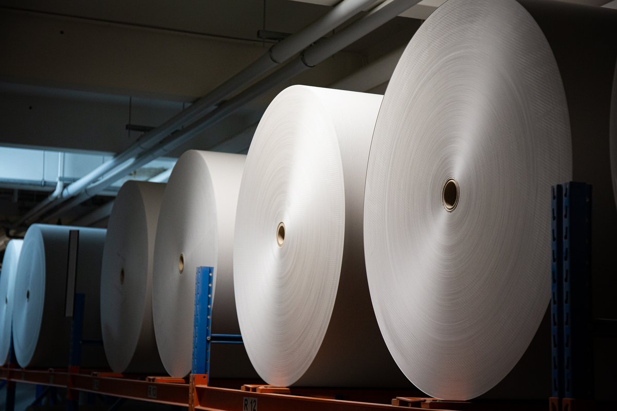 instchoiseul's tweet image. Un grand merci à @lavoixdunord, partenaire média du #ChoiseulHautsdeFrance, qui a ouvert hier soir aux lauréats les portes de son impressionnante imprimerie. 🗞

⏳ L'édition 2023 du classement paraîtra le 15 mai dans les pages de La Voix du Nord et du @CourrierPicard !