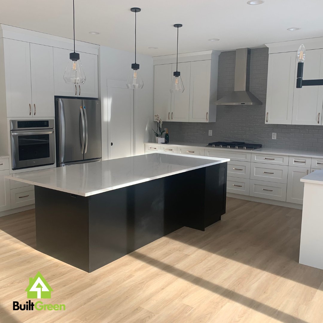 BuiltGreenCan's tweet photo. #BuiltGreenPlatinum shout out—congrats @LegacySignature on your BUILT GREEN® Platinum certification in #Edmonton. More in Q1 newsletter: https://t.co/EmpI0NYEfW https://t.co/GRHFjU9w09