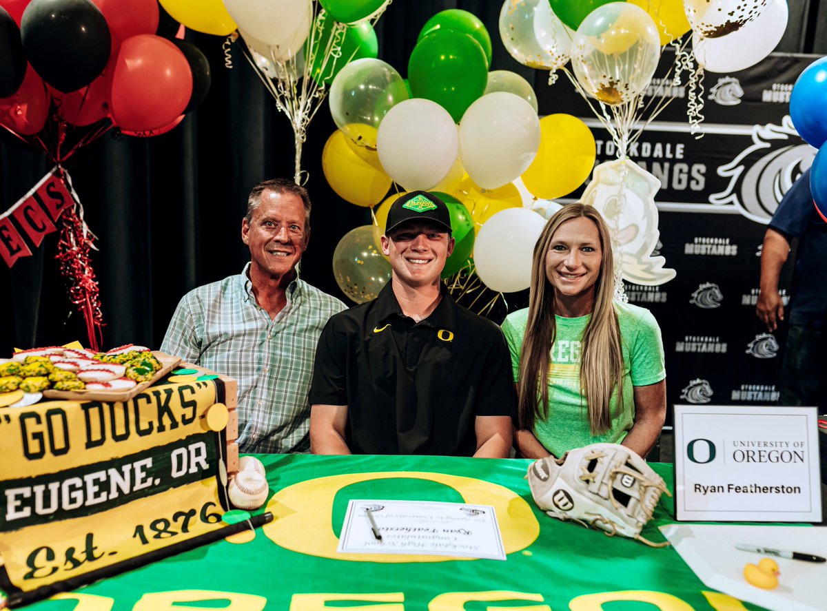 Congratulations to Stockdale baseball player, Ryan Featherston.  Ryan has signed to play ball at the University of Oregon.  

Way to go Ryan!!

<a href="/KernHighNetwork/">Kern High Network</a> <a href="/OregonBaseball/">Oregon Duck Baseball</a> 

Stockdale HS:  Training Ground for the Next Level