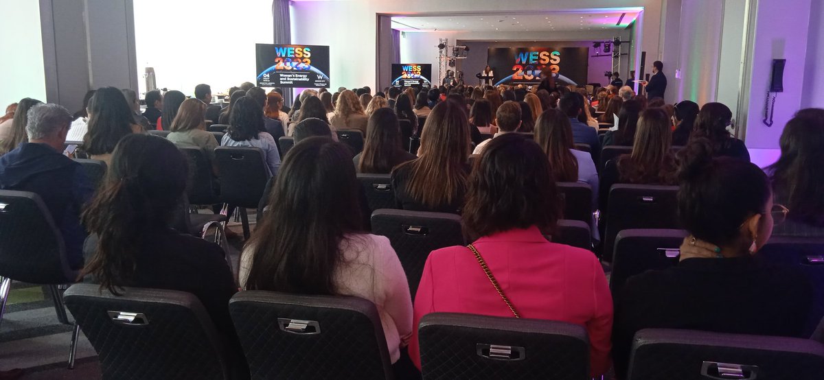 _GreenTology_'s tweet photo. Iniciamos el #WESS2023 con gran convocatoria @MERMmx @PatriciaTatto @alelagunes @JessycaCB_ El futuro del planeta 🌎 es lo que dejaremos a las futuras generaciones. https://t.co/zHV1lPd0N2