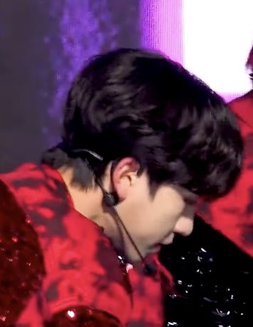 석희야 귀가 불타요