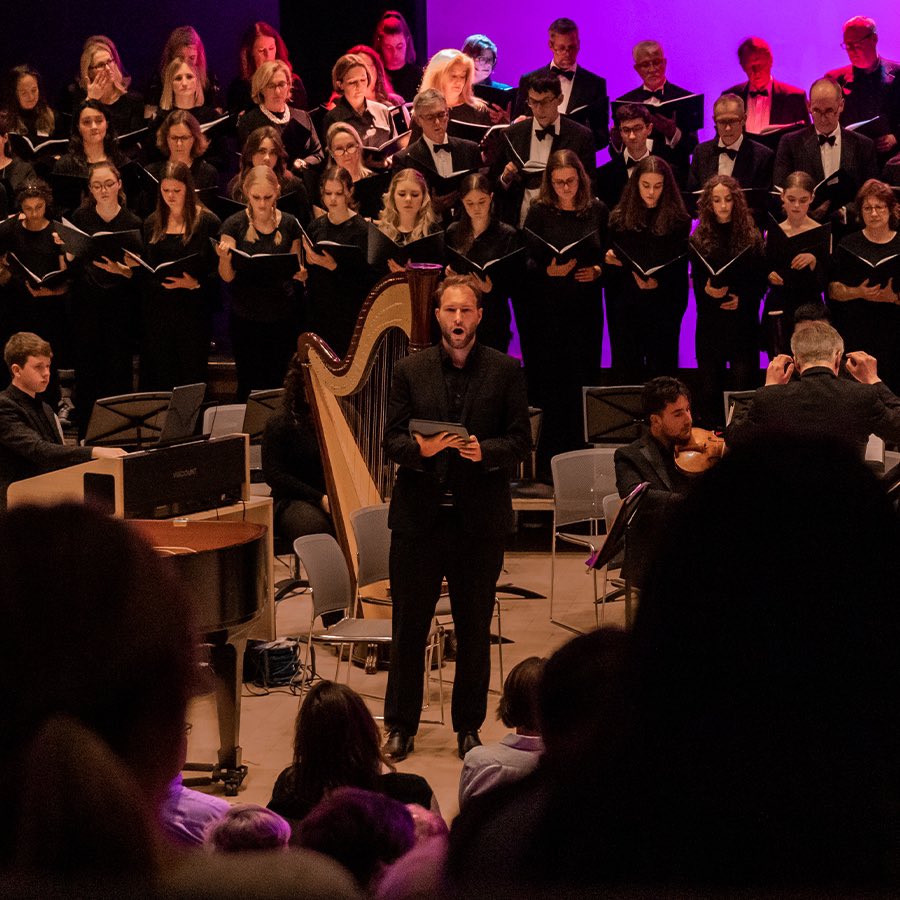 Putney High Choral Society's concert was an absolute showstopper! With three talented student soloists and a pro orchestra, it was nothing short of spectacular! 🎶

putneyhigh.gdst.net/putneyhighchor…