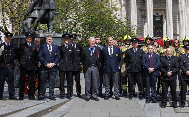 fbunational's tweet photo. On Firefighters' Memorial Day, we lay a wreath at the National Firefighters Memorial by St Paul’s Cathedral.

Thank you to all who joined us today in honouring over 2,000 firefighters who have lost their lives in the line of duty.

Photo credit: Mark Thomas https://t.co/WpFwMSzNy3