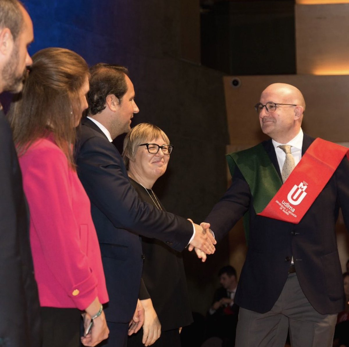 JaimeOzores's tweet photo. 🔜 La #formación es el arma más poderosa que puedas usar para cambiar el mundo. Let’s go! 🤝��🎓👨🎓
@odgersberndtson #odgers #ob #obgroup #obspain #headhunter #leadership #ceo #executivesearch https://t.co/udCri2TNDb