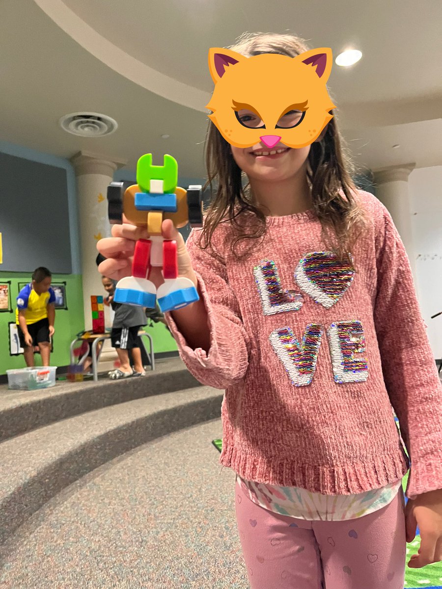 FletcherGlynis's tweet photo. @BernshausenKISD @KleinLibraries Fun in the library on the fourth! #makersgonnamake #ioblocks #create #innovate #build https://t.co/9ndZsmeNyx