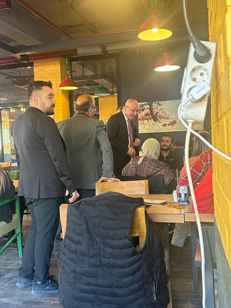 Genci yaşlısı farketmez milletle kucaklaşıyoruz. #SanaSoezBaharlarGelecek