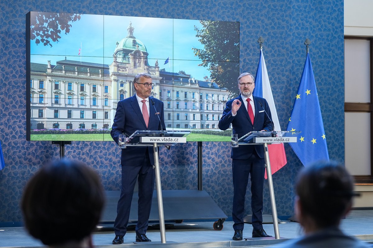 Úřad vlády ČR on Twitter 