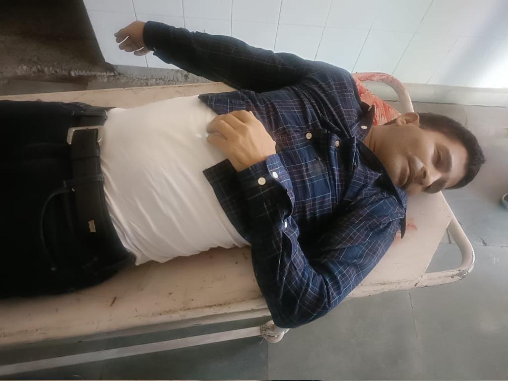 amitbhadana's tweet photo. 1/1 आपराधिक मानसिकता के लोगों को कड़ी से कड़ी सजा मिलनी चाहिए। उनका अंत समाज के लिए एक मिसाल हो! अपराधियों के खिलाफ यूपी पुलिस और सरकार की कार्रवाई प्रशंसनीय है यह जाति और धर्म से ऊपर है यूपी दिल्ली हरियाणा में आतंक मचाने वाला कुख्यात अनिल दुजाना ढेर #अनिल_दुजाना https://t.co/pAjzKfYovH