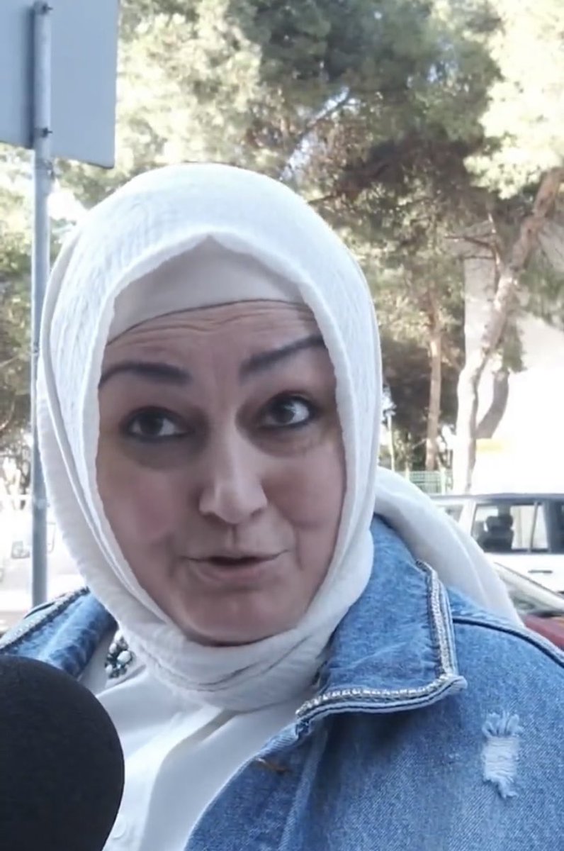 Doktor dövmeyi özgürlük sayanların doktorsuz kalması dileğiyle…  

#doktordövebiliyoruz