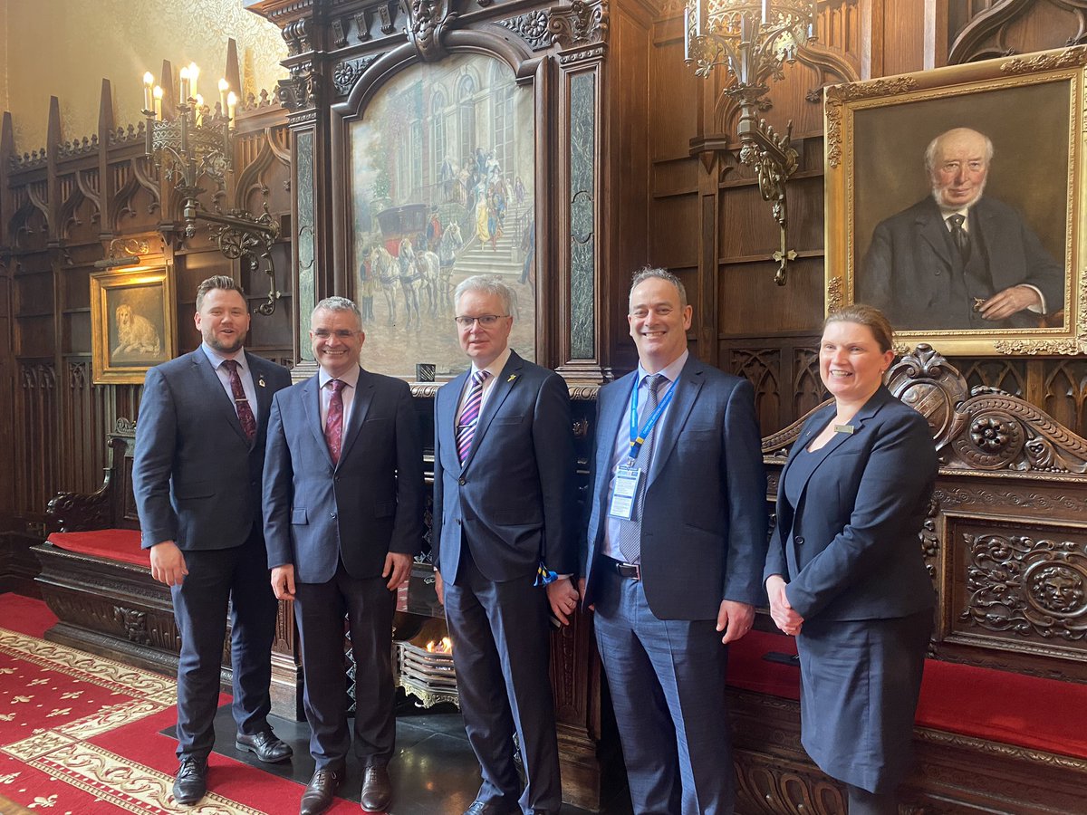 Delighted to welcome Minister Darragh Calleery to Kilronan Castle today who was guest speaker at the annual CFOA Conference.
Pictured below with John Kane, Shane Tiernan Andrew McGovern and Clare Horgan