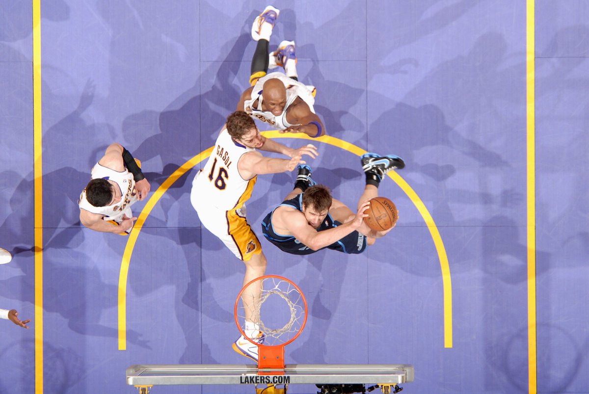 Tarihte Bugün 📆 | 15 Yıl Önce Bugün

<a href="/MehmetOkur13/">mehmetokur13</a>, 2008 #NBAPlayoffs serisi ilk maçında Lakers'a karşı 21 sayı ve 19 ribaund ile double-double yaptı.