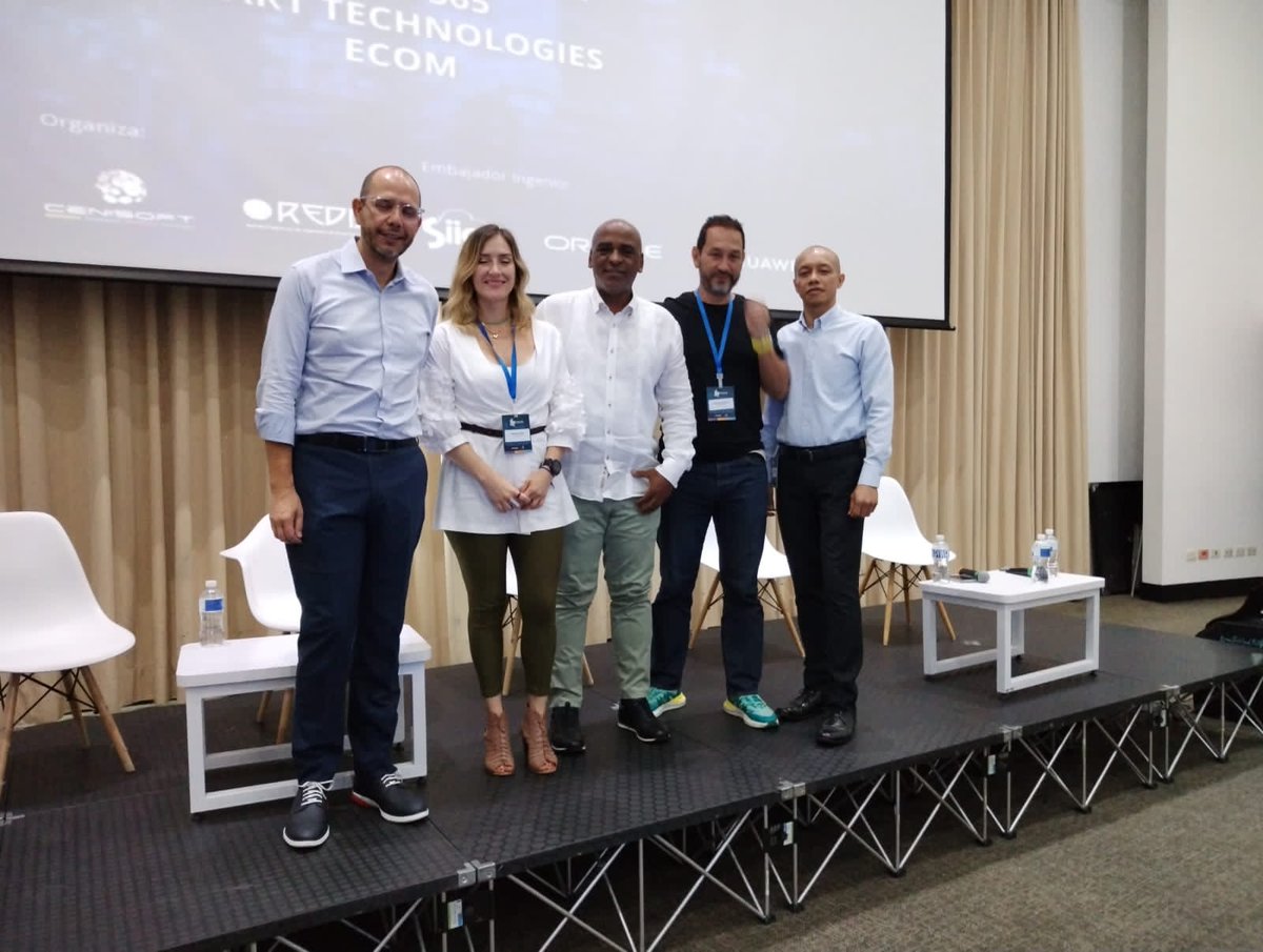 Educacion_Cali's tweet photo. 📣 ¡Le apostamos a la conexión con la industria TI, en las instituciones educativas oficiales de Cali!

#AEstaHora presentes en #RegiónLab2023, un espacio de cocreación, dinámicas de trabajo colaborativo y acciones para la disminución de brechas digitales.

#EducaciónPositiva https://t.co/dlZX41o7dl