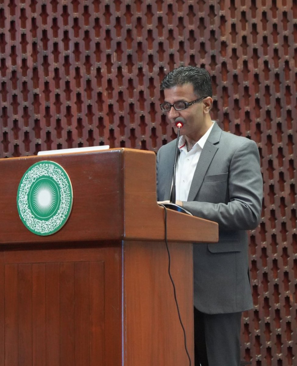 Student Research Forum (@srf_aku) on Twitter photo SRF's International Student Research Conference held on 24th-26th March 2023 was a resounding success, with 400+ attendees, 250+ abstract submissions from 35+ cities across Pakistan, the Middle East, and beyond! <a href="/AdilHaiderMD/">Adil Haider</a> <a href="/virani_md/">Salim Virani</a> <a href="/drsyedasad/">Asad Ali MBBS, MPH</a> SRF's International Student Research Conference held on 24th-26th March 2023 was a resounding success, with 400+ attendees, 250+ abstract submissions from 35+ cities across Pakistan, the Middle East, and beyond! <a href="/AdilHaiderMD/">Adil Haider</a> <a href="/virani_md/">Salim Virani</a> <a href="/drsyedasad/">Asad Ali MBBS, MPH</a>