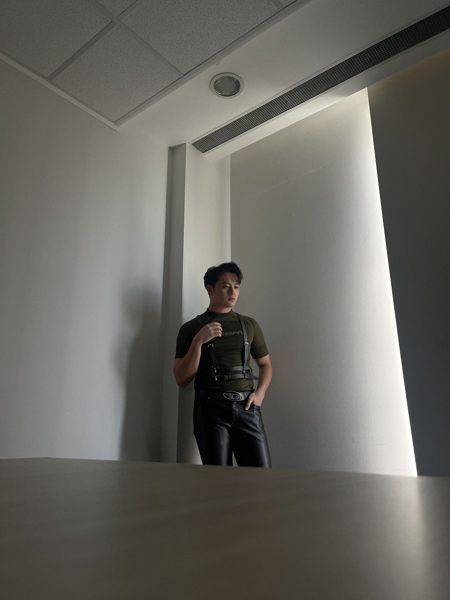 BGYO_Akira's tweet photo. #StarMagicHotSummer2023 
@bgyo_ph 
Styled by: Aaron Mangsat, Carvey Samonte
HMU: Jaime Sy
📸: Miko Cestina https://t.co/VW4RpTfZTp