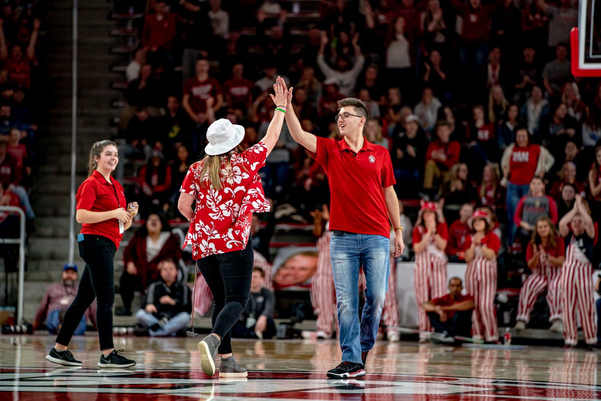 jarrenduffy's tweet photo. Congratulations to our graduate assistants @Landon_Kemp and @Nick_yazbeck on their upcoming graduations!

Both have put in a ton of work on the marketing and content creation side the past two years and as gameday assistants prior to that. They will be missed in Vermillion! https://t.co/ChO0wsUMWs