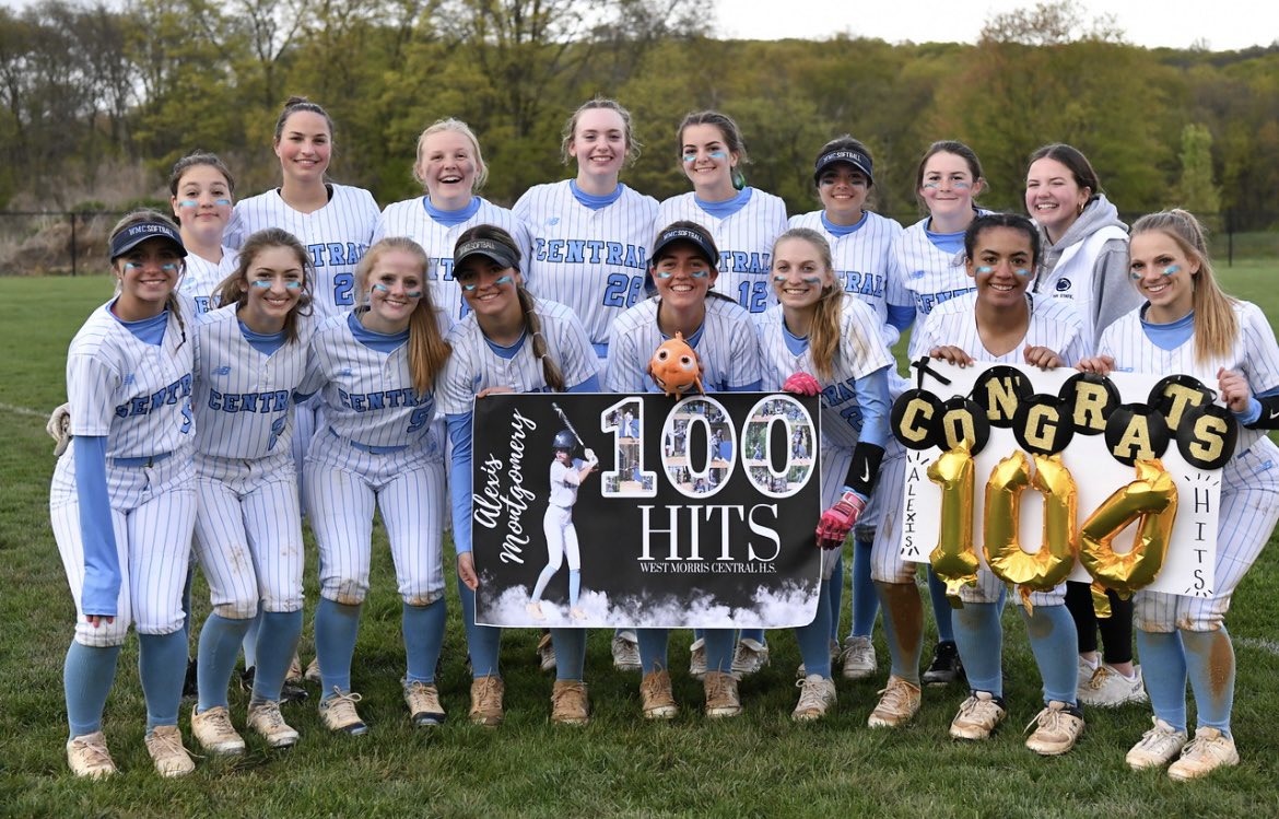 AlexisMont32's tweet photo. We got a good win against Westfield 17-7 on Monday🐺 !! I also got my 100th hit, thank you to everyone who helped me reach this goal!! #wmcsoftball 
@MolloySoftball https://t.co/qNXMf0r2AZ