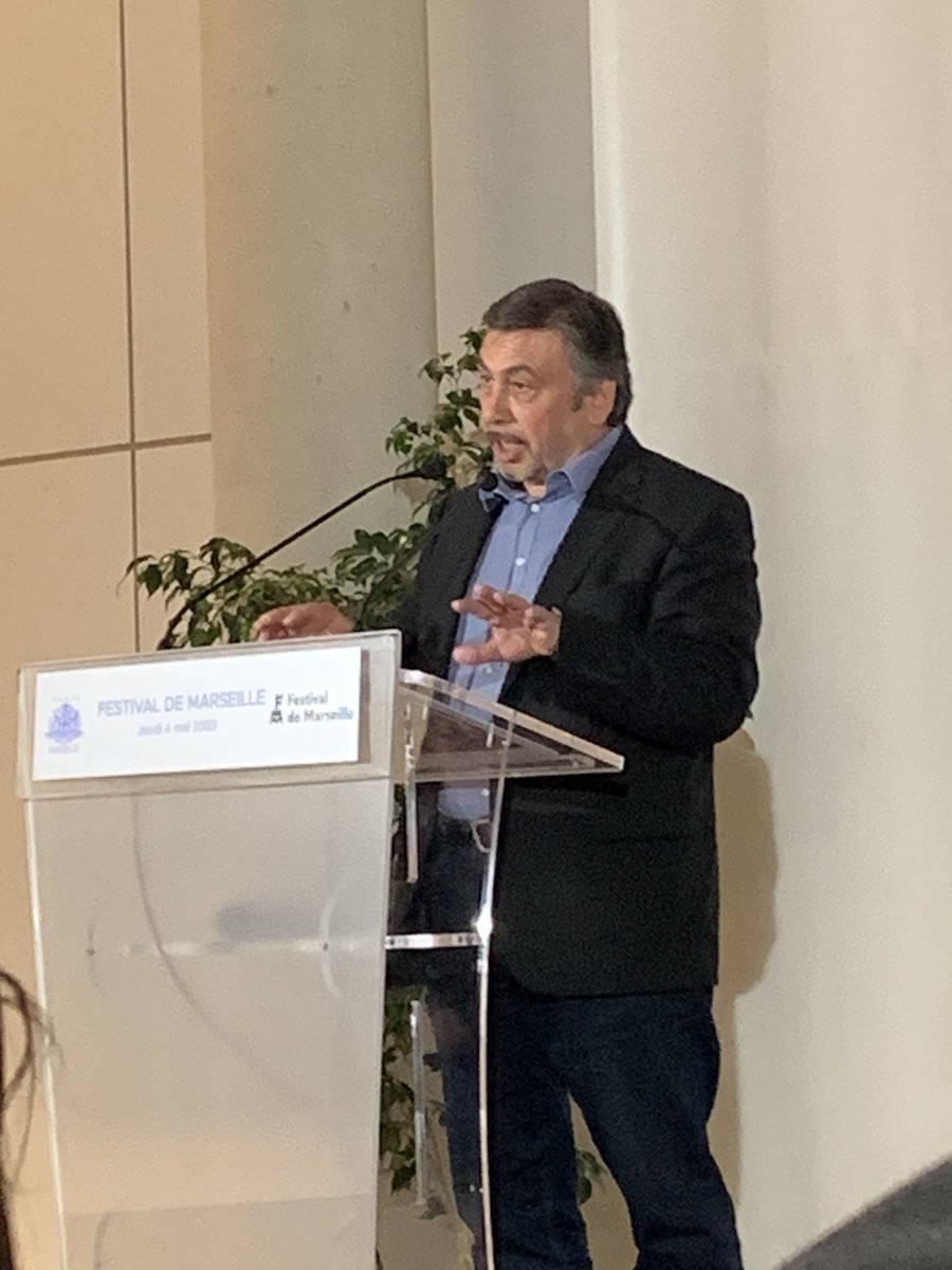 HelenePastore's tweet image. Jean-Marc Coppola
-ce festival accessible à tous est notre priorité par sa politique tarifaire (5€ pour les - de 12 ans, tarif unique 10€, 2000 places à 1€ précaires et handicap avec gilets vibrants disponibles), ns avons tout mis en œuvre malgré nos contraintes budgétaires