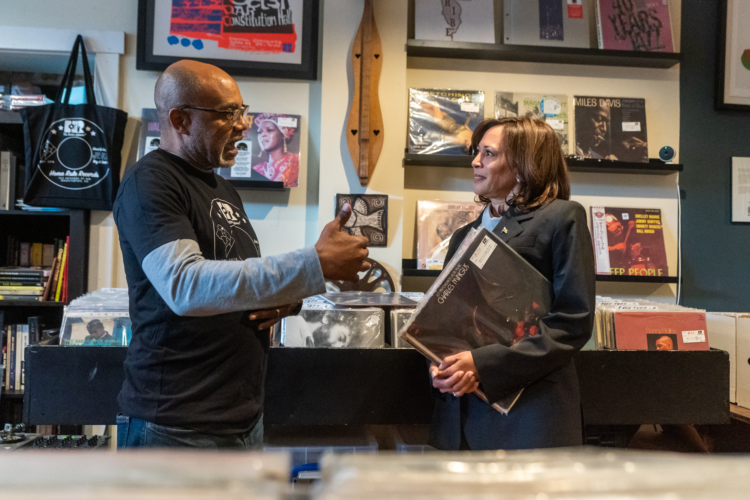 Vice President Kamala Harris on X: “I stopped by HR Records, a 