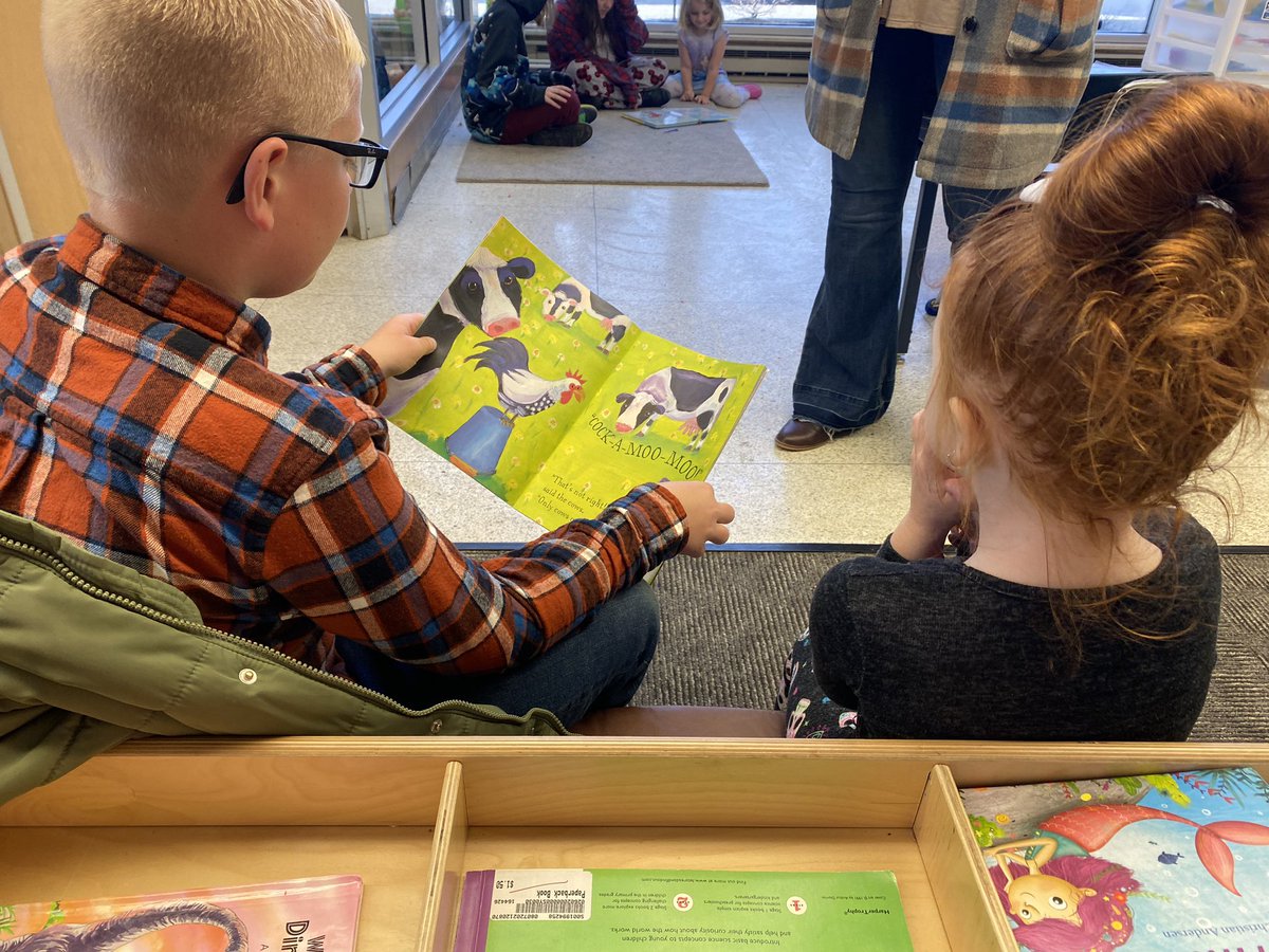 EarlyLearningWD's tweet image. We loved having some fifth grade friends come read to us this morning! Thank you, Mrs. Nauman for bringing them down! #WDPride