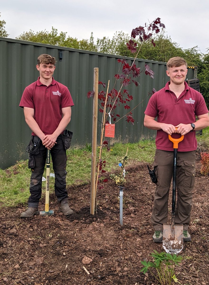 #internationalgardenweek.  The landscaping #radwaybridgegardencentre is coming along nicely. Thank-you lads!