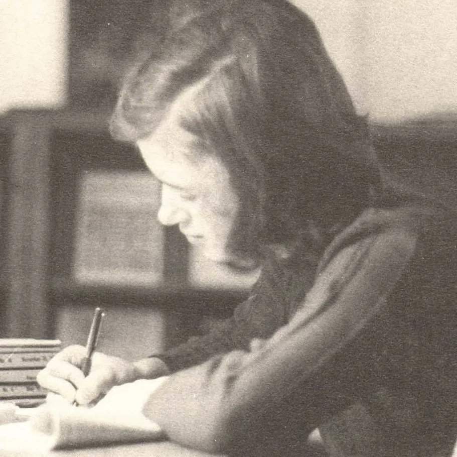 UNE Library Services tweet media