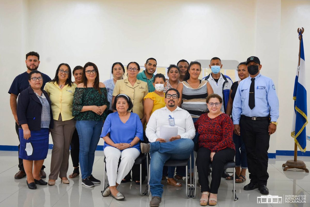 InformativoJNic's tweet photo. #𝕴𝖓𝖋𝖔𝖗𝖒𝖆𝖙𝖎𝖛𝖔𝕵𝖚𝖉𝕹𝖎𝖈| La Coordinadora de la Secretaría Técnica de Género de la C.S.J. dirigió sesión de trabajo a funcionarios del Complejo Judicial de Estelí. El objetivo fue establecer líneas estratégicas y acciones concretas que contribuyan a la formulación🗣️🏦 https://t.co/6w3O9A60XS