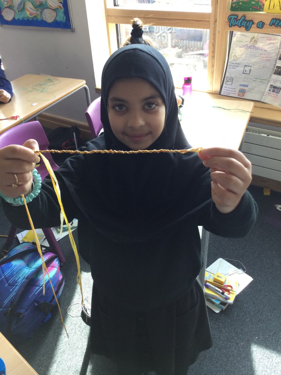 WHGSPrimary's tweet photo. #WHGS_YAC have been making cordage again! This half term we'll be doing some #experimentalarchaeology, with a focus on textiles. It was fiddly, but it gave us an insight into the time and effort it would have taken people in the past to make string and rope. @YAC_CBA https://t.co/V0SQvRCZX0