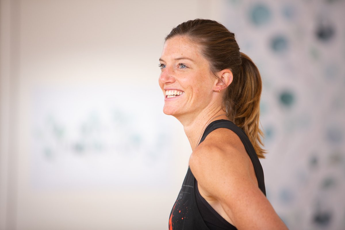 🏃‍♀️🎙🏆<a href="/LeaSprunger/">Lea Sprunger</a> est notre nouvelle consultante athlétisme aux côtés de <a href="/J_Nicolet/">JN</a>! Elle commentera son premier meeting à Londres en juillet, avant les mondiaux de Budapest et la suite de la saison. bit.ly/3NFZVRA
<a href="/RTSsport/">RTS Sport (compte archivé)</a>