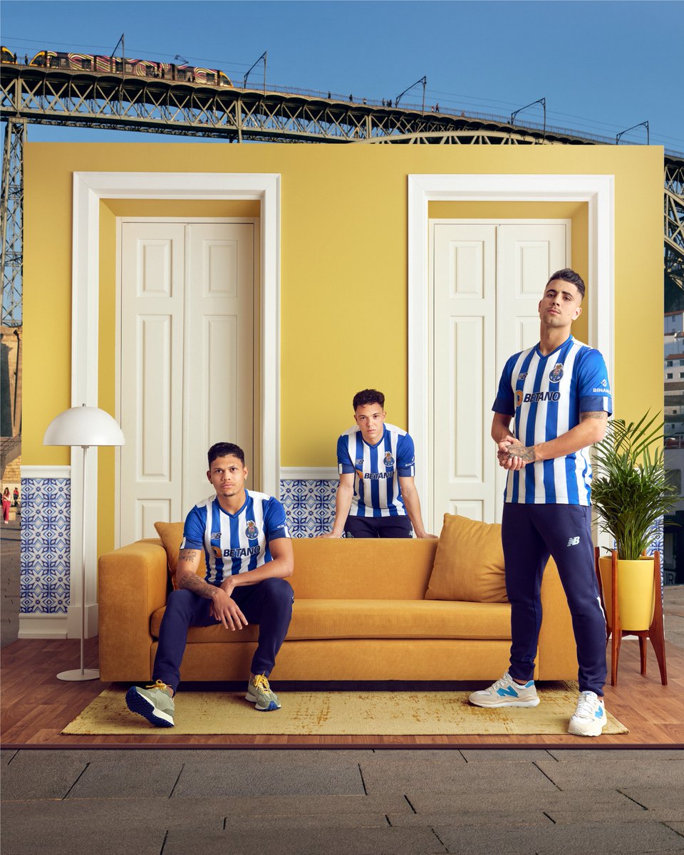 As cores que nos unem 🫶

Vamos de azul e branco 🔵⚪ e 𝐉𝐔𝐍𝐓𝐎𝐒 🙌 porque assim somos mais fortes 💪

#FCPFCF #TaçadePortugal #NBFootball