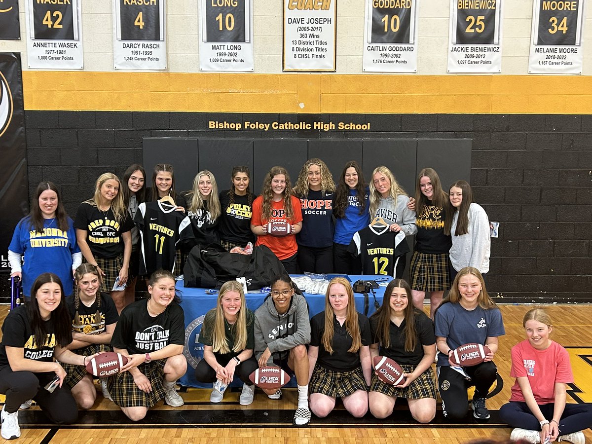 BFC_Athletics's tweet photo. Girls Flag Football Jersey reveal! Thanks to Detroit Lions Reps for stopping in today! https://t.co/n96UyiEjTc