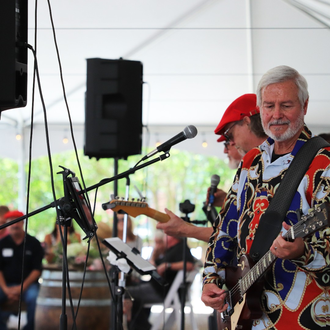 Messina_Hof's tweet photo. 39TH WINE &amp; ROSES FESTIVAL IS THIS WEEKEND! We can't wait to celebrate spring, vines, and great wine with you all! Time is running out to get your tickets. You don't want to miss the biggest event this season 🍷☀️🍇🎤💐🛍️ https://t.co/TuKCZpz6eW
#txwine #messinahof https://t.co/YN7hK9wSYH