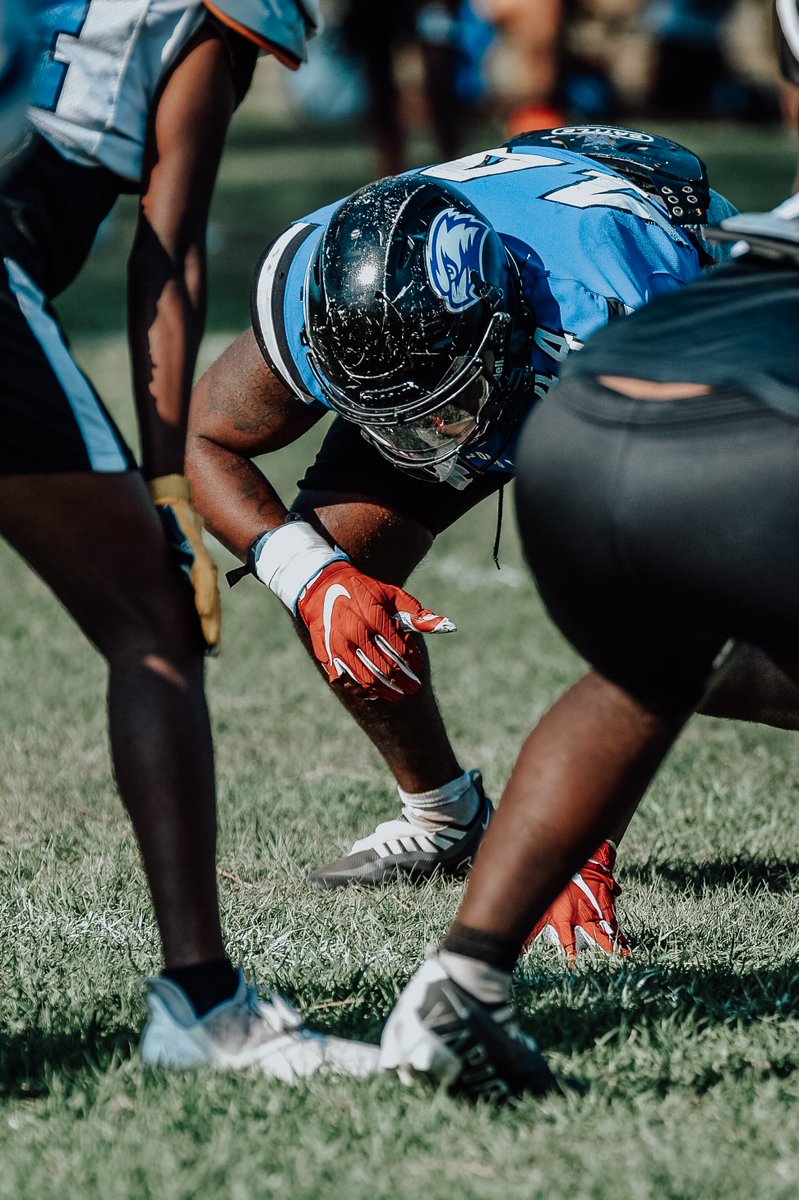 BigCountyPreps1's tweet photo. The Hawks...will be back.
Massive offensive line, athletic skilled players and a hungry attitude.
#Armwood #ArmwoodHawks #ArmwoodHighSchool #HSFB #hsfootball #SpringFootball23 https://t.co/iFEYHdXdn4