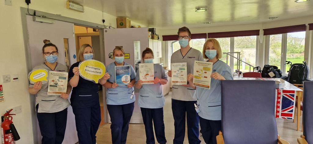 falconer_sharon's tweet photo. #CleanYourHands #handhygieneday #HandHygiene #NHSgrampian kincardine team promoting hand hygiene day https://t.co/PyViSiBRh1