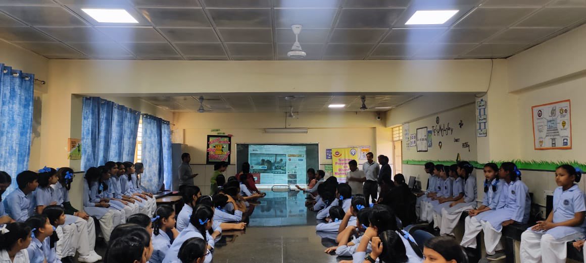 GgssLado's tweet photo. There's no harm in hoping for the best as long as you're prepared for the worst. Training program of Disaster Management organised by DDMA South at our school✨☀️
#disastermanagement #structuraldesigning #planning #resilience
@Dir_Education @msisodia @BHAWNA_1901 @BRP_Sanjay https://t.co/brehyD2SNM