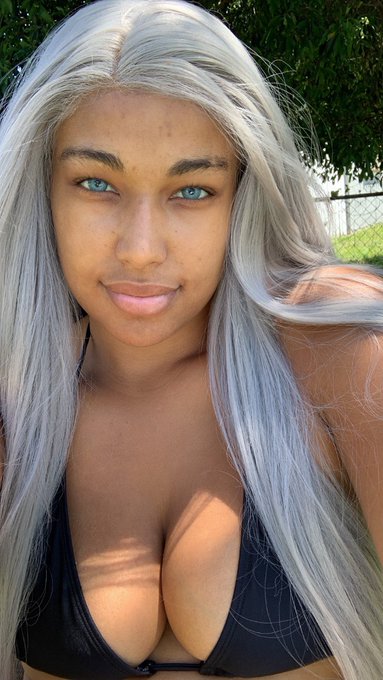 Could you look me in my eyes and tell me no? Prove it! Send me my well deserved tribute now! $rheadream