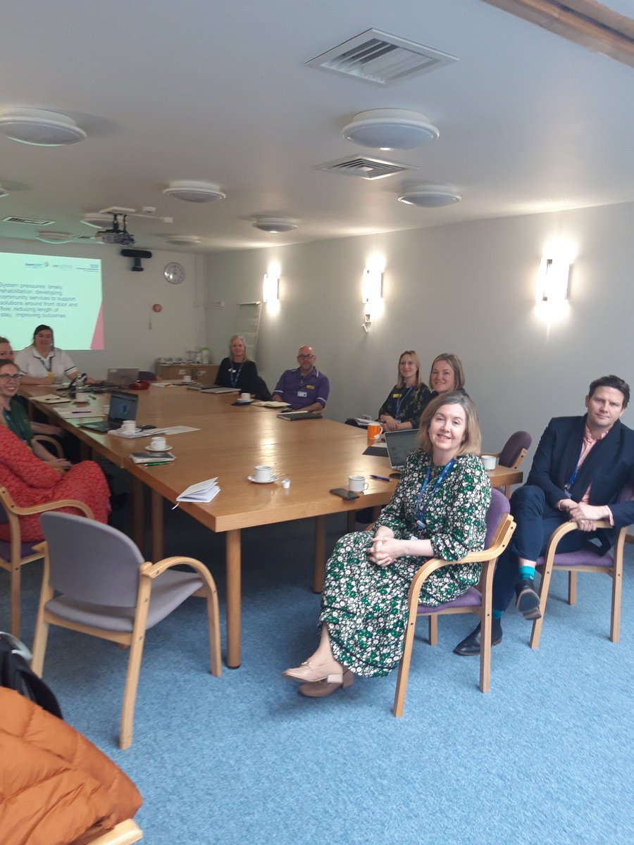 RCOT__Karin's tweet image. Many thanks to the ARCH team for hosting @theRCOT &amp;amp; @PriyaO_NHS for a visit to explore timely rehabilitation and improving flow @HarrogateNHSFT . Key learning:co-location, rotating the team across community &amp;amp; hospital, home first approach &amp;amp; multi-disciplinary assistants.